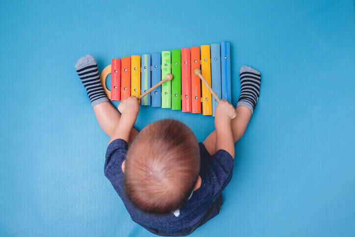 7 ways to infuse music in your toddler’s life
